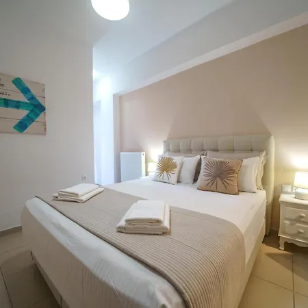 Stylish - Comfortable Holidays Near The Beach.